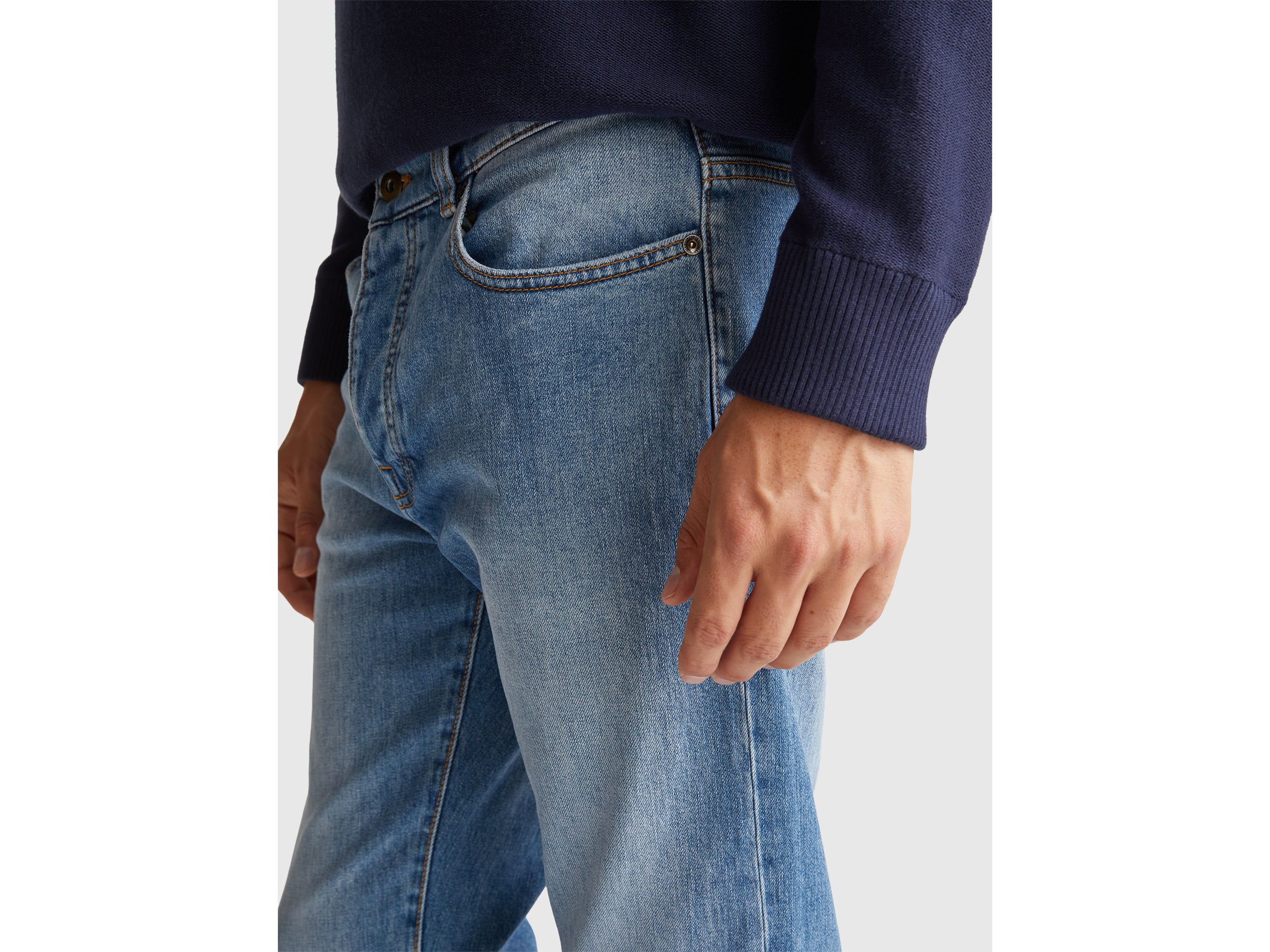 Jeans slim fit cinco bolsos - ucb_image_FY
