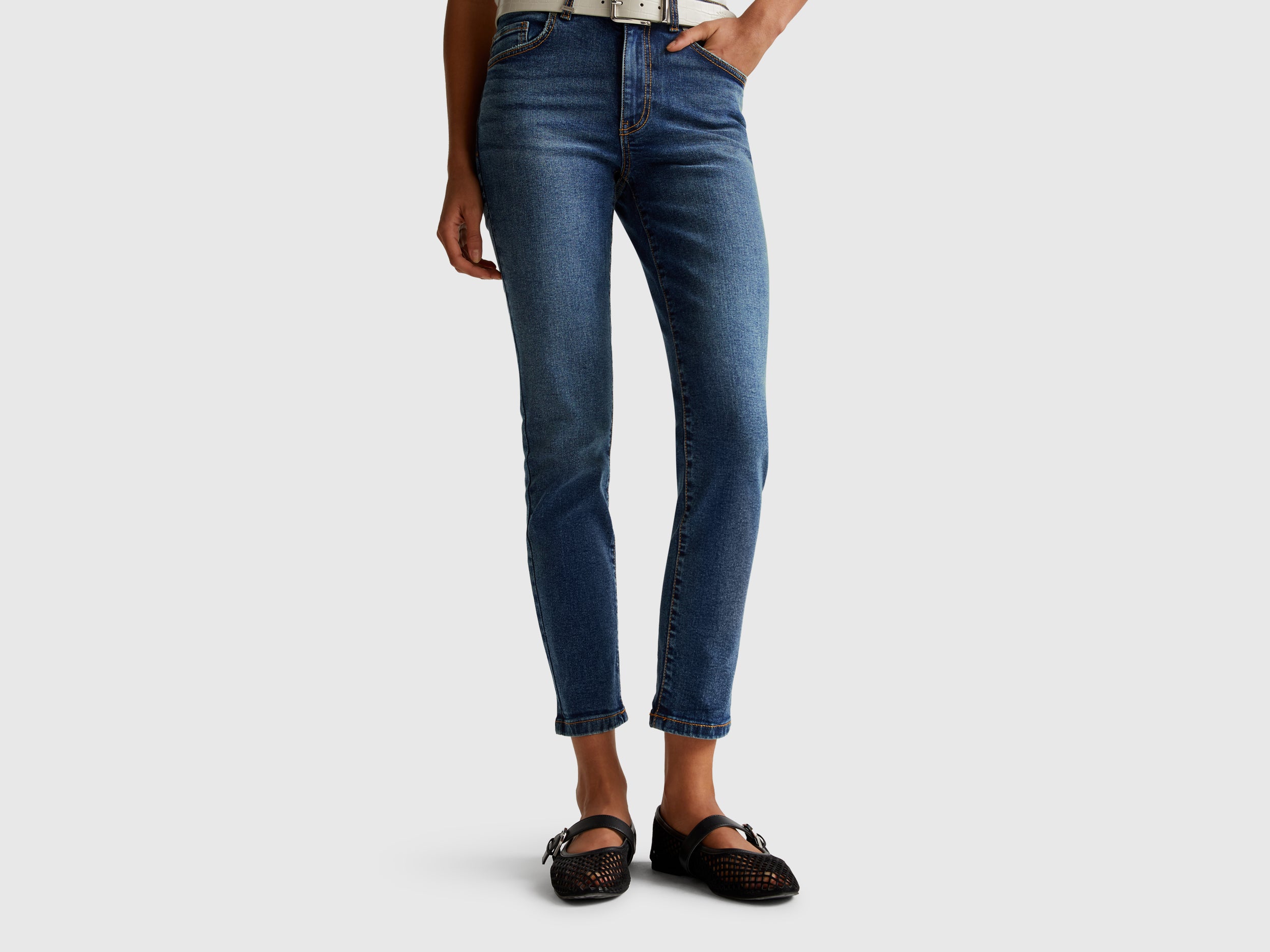 Jeans slim fit de cintura subida - ucb_image_F