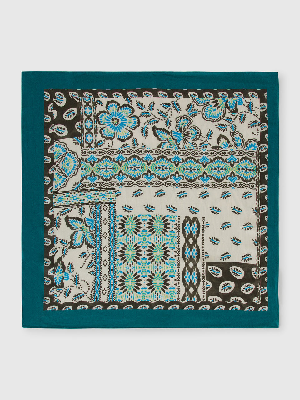 Lenço com estampa bandana - ucb_image_FS