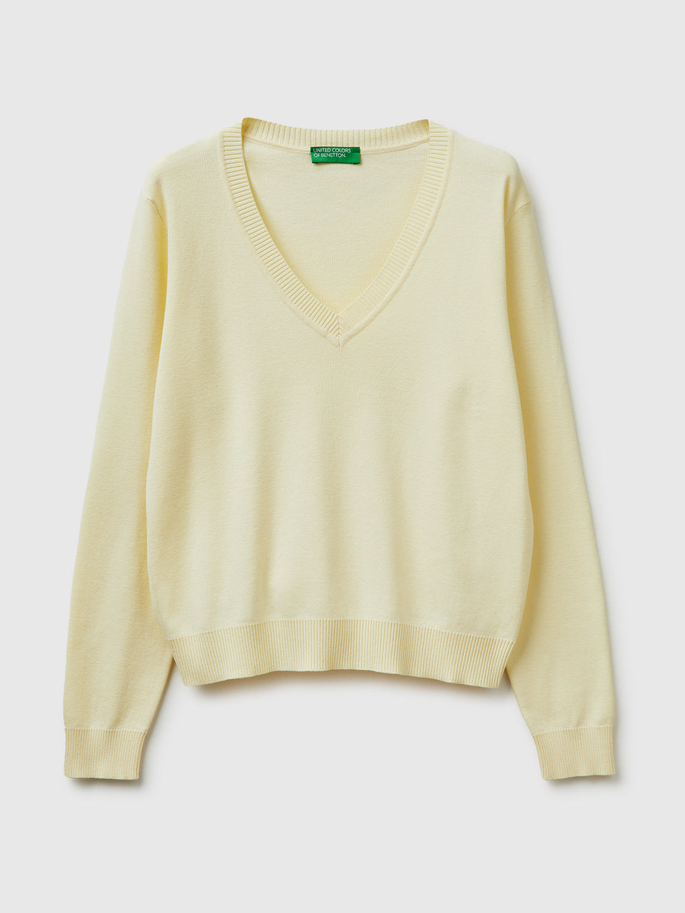 Light yellow V-neck sweater in cotton tricot - ucb_image_FS