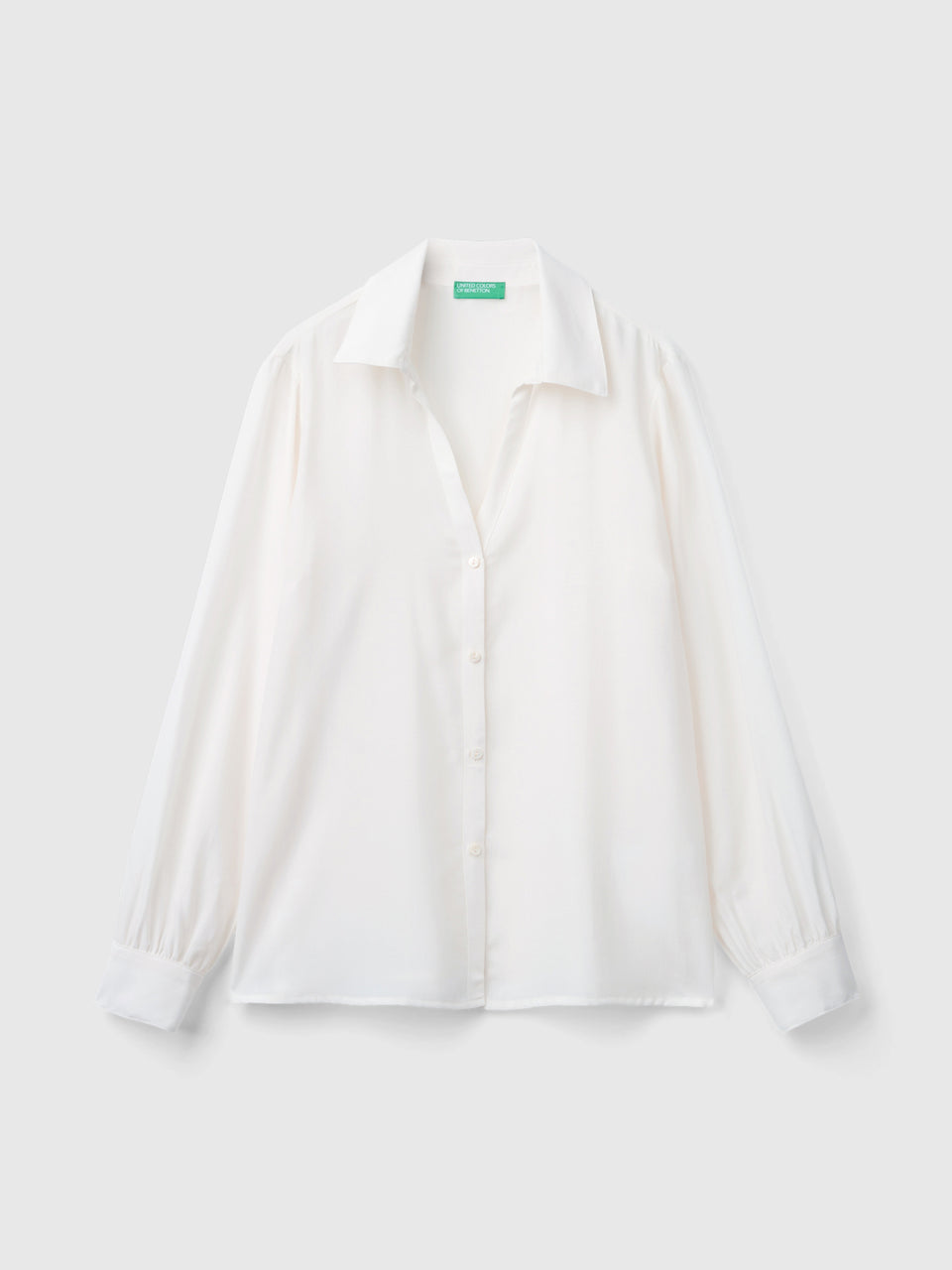 Camisa com decote em V - ucb_image_FS