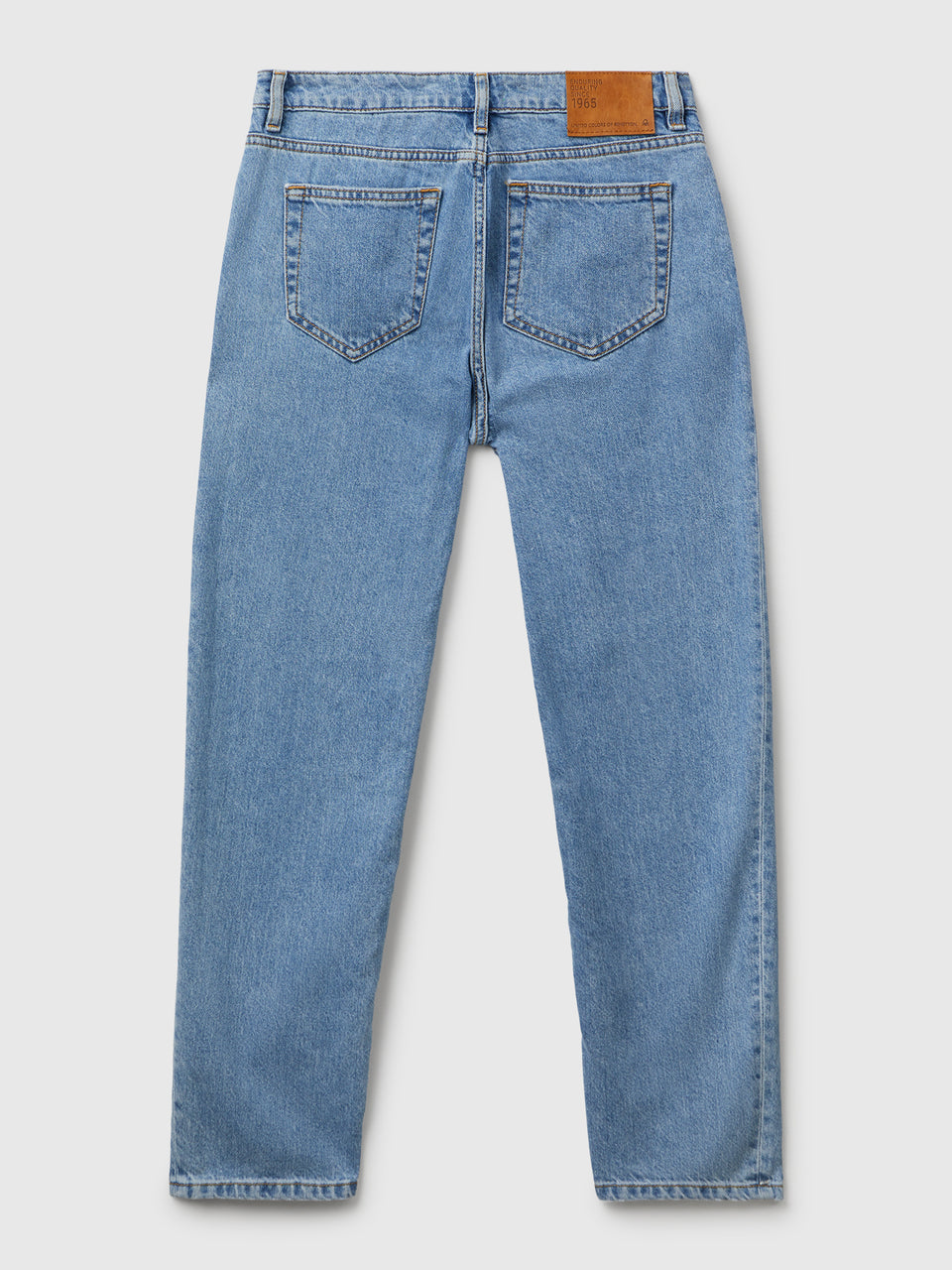 Jeans mom fit - ucb_image_BS