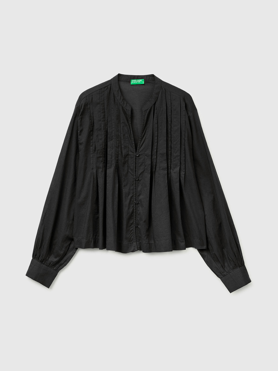 Lightweight blouse with pleats - ucb_image_FS