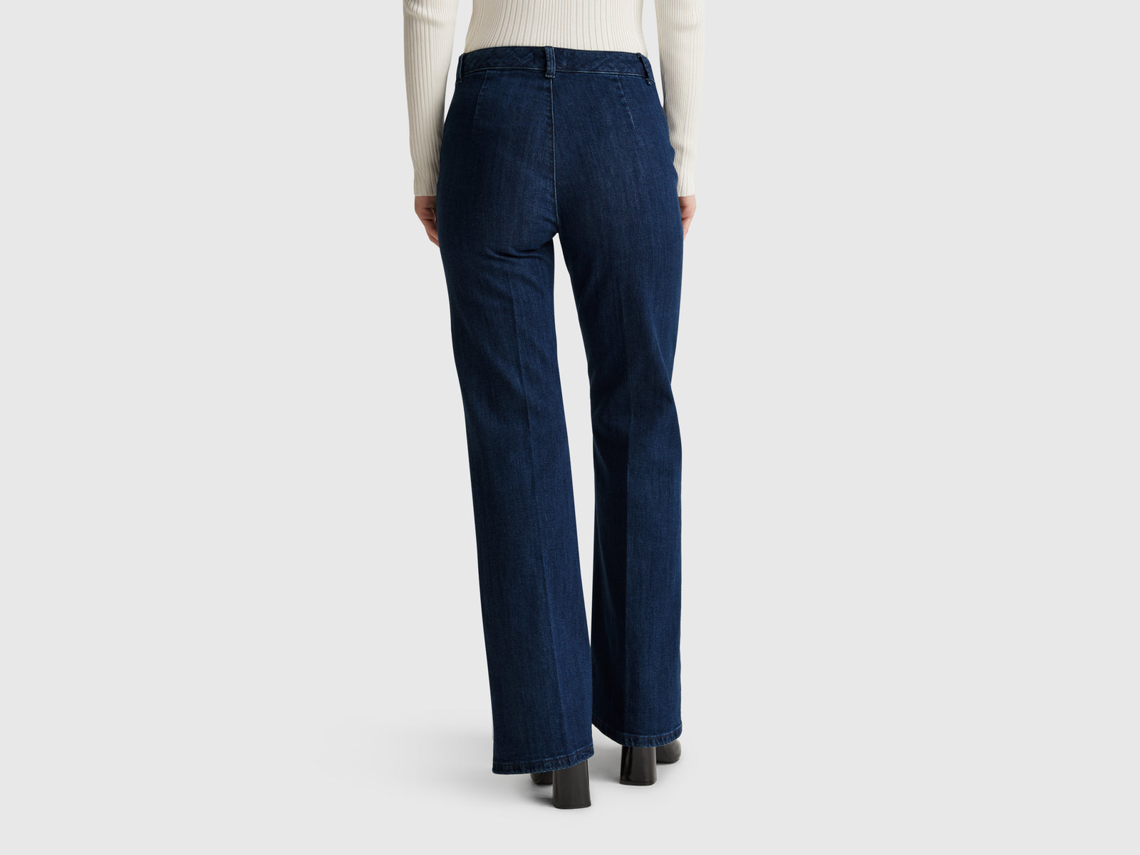 Jeans flare com fecho de correr - ucb_image_B
