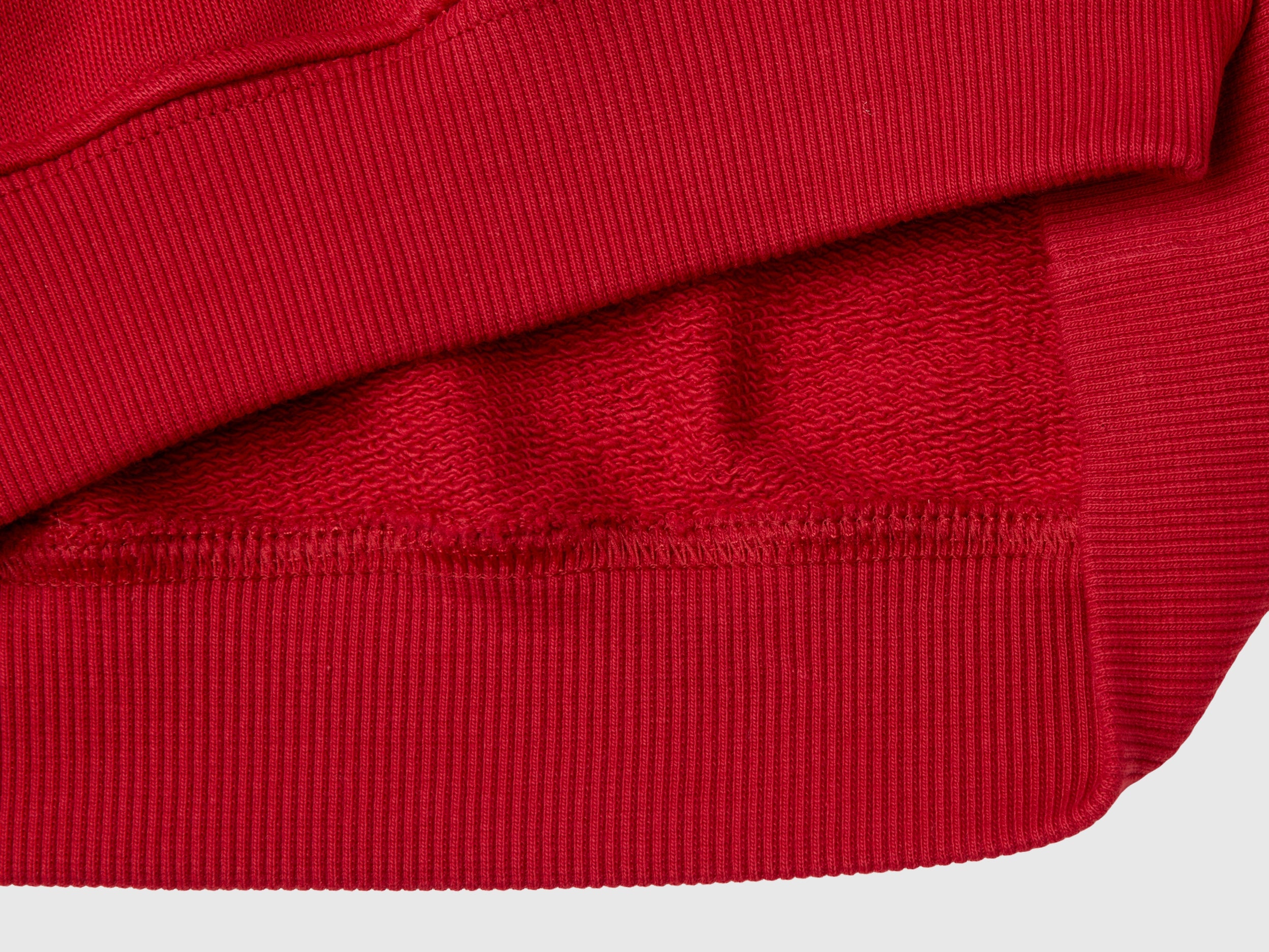 Sweat com capuz 100% algodão - ucb_image_DS1