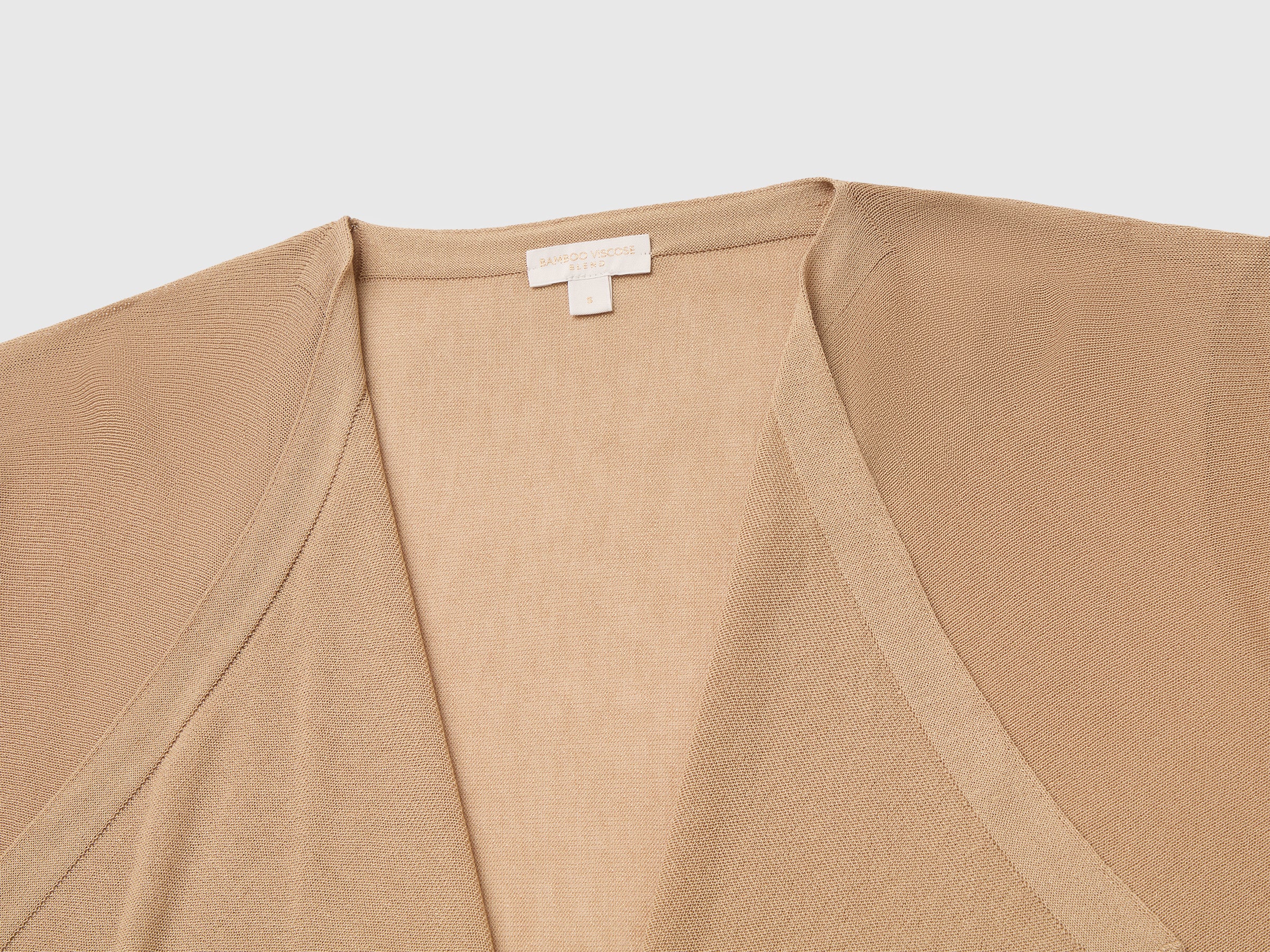 Cardigã drapeado em mistura de viscose de bambu - ucb_image_DS1