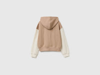 Casaco com capuz e bolso pequeno - ucb_image_BS