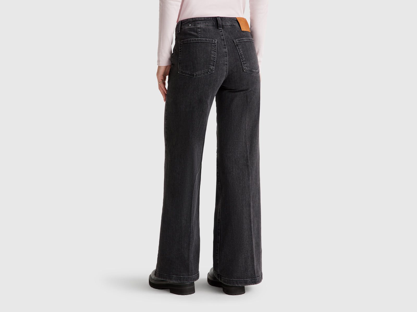 Jeans wide fit - ucb_image_B