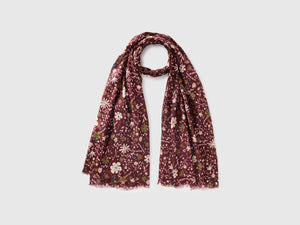 Patterned viscose scarf