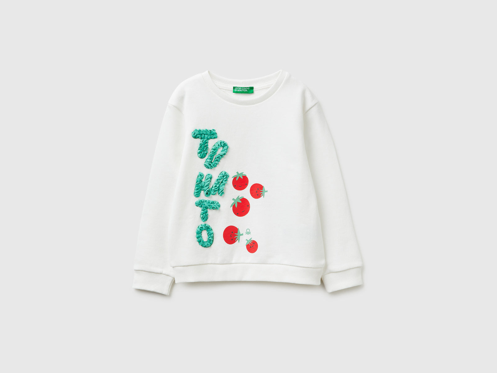 Closed sweatshirt with embroidery - ucb_image_FS