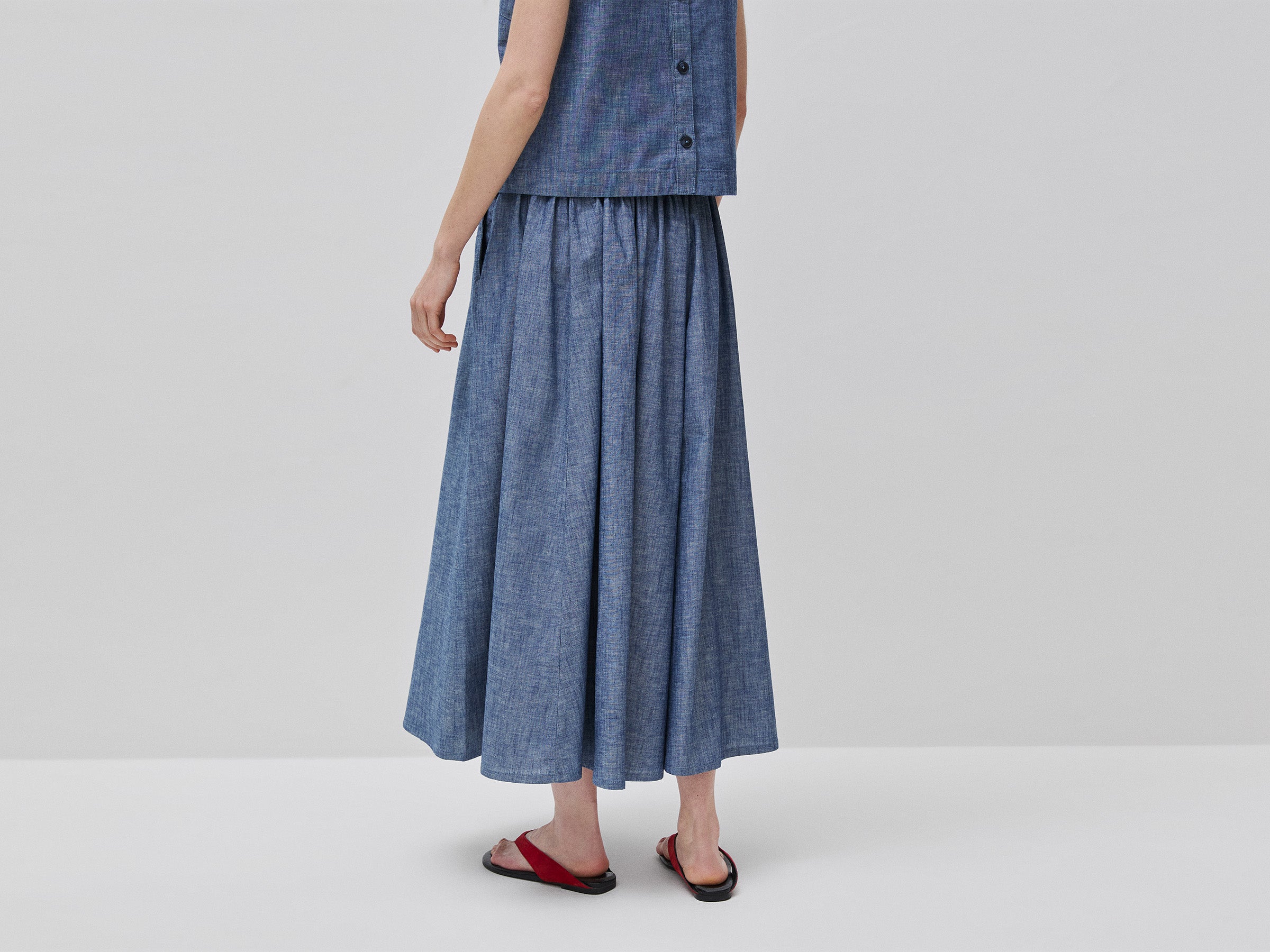 Saia midi em chambray - ucb_image_B