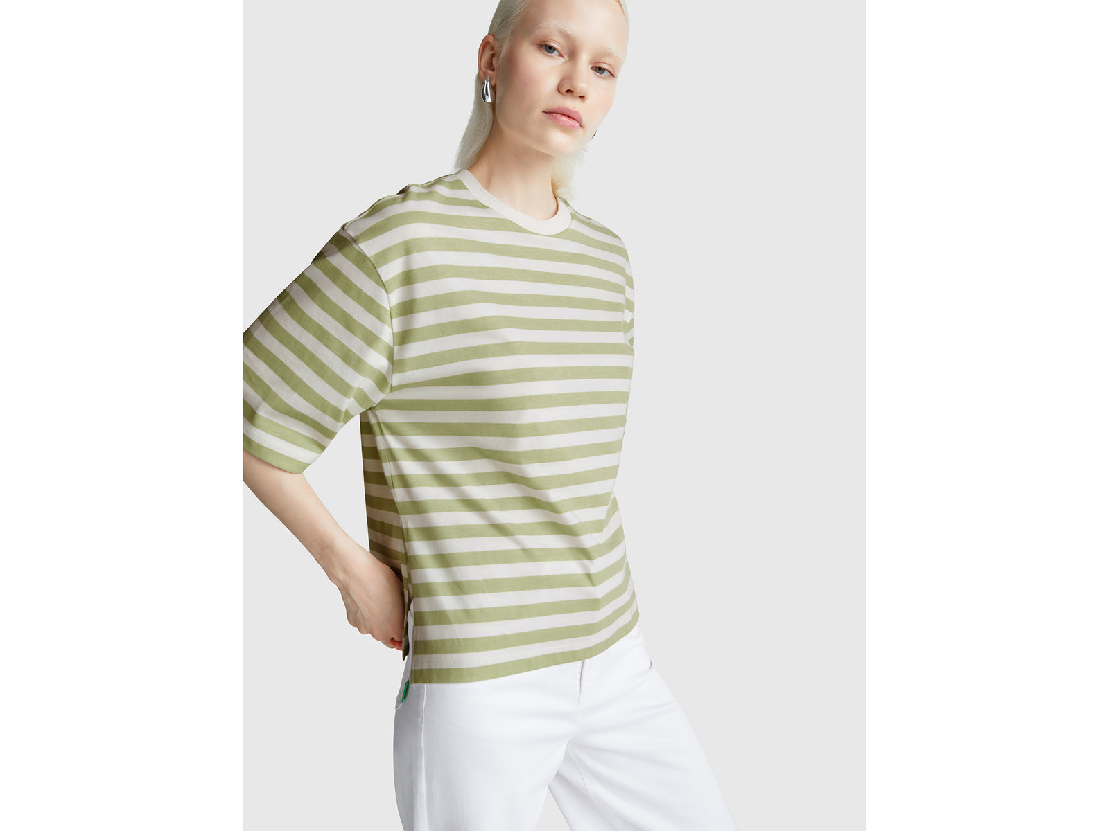 Oversized striped t-shirt