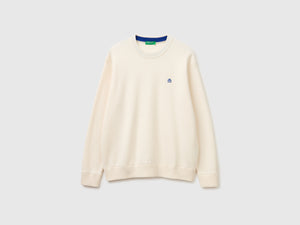 Relaxed fit sweater