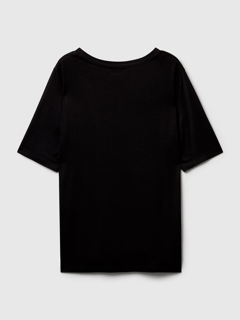 T-shirt decote em V em viscose stretch - ucb_image_BS