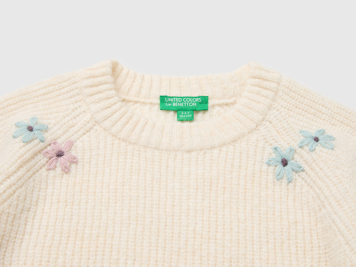 Camisola com flores bordadas em mistura de lã - ucb_image_DS1