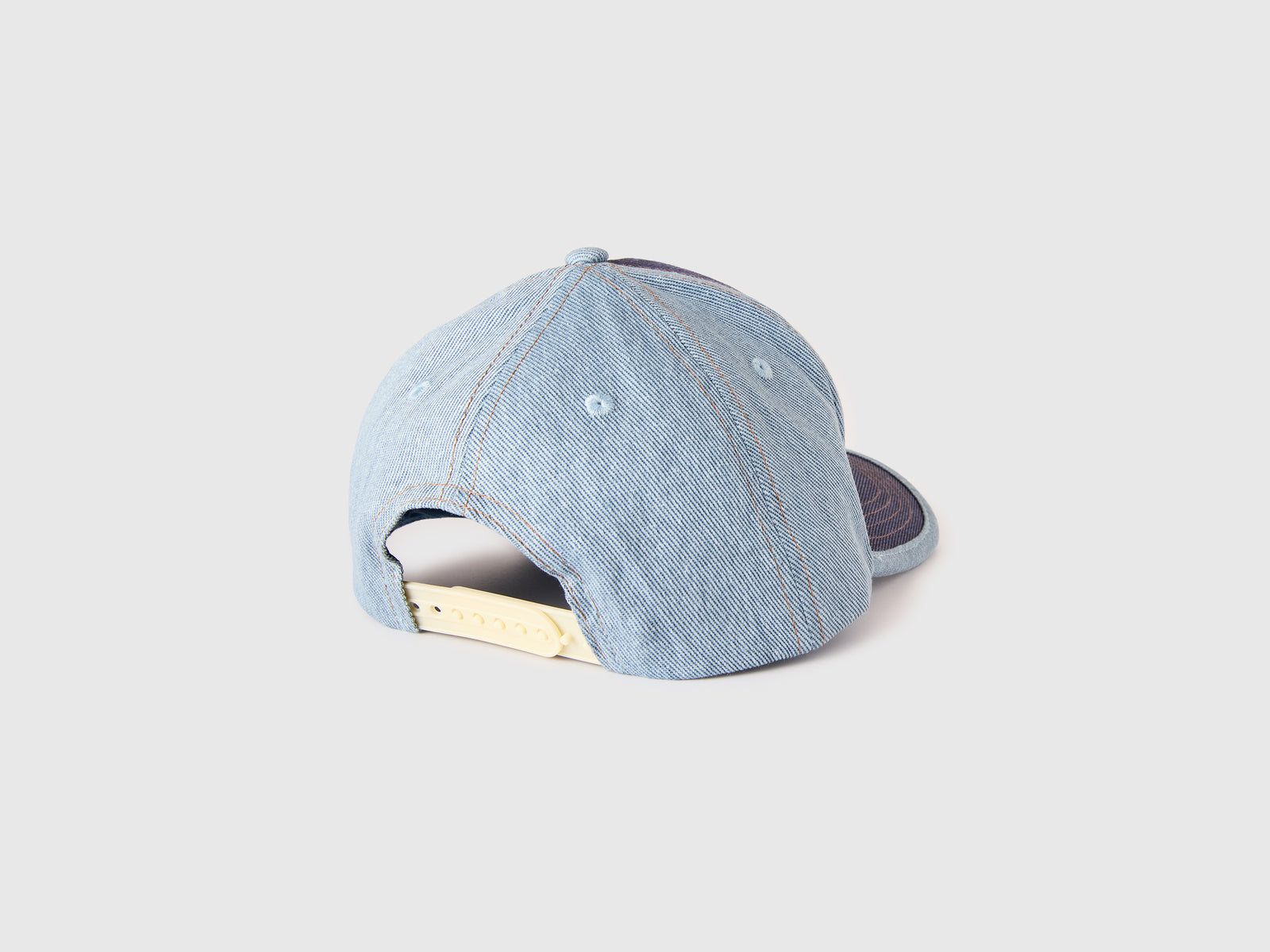 Denim baseball cap with slogan - ucb_image_BS