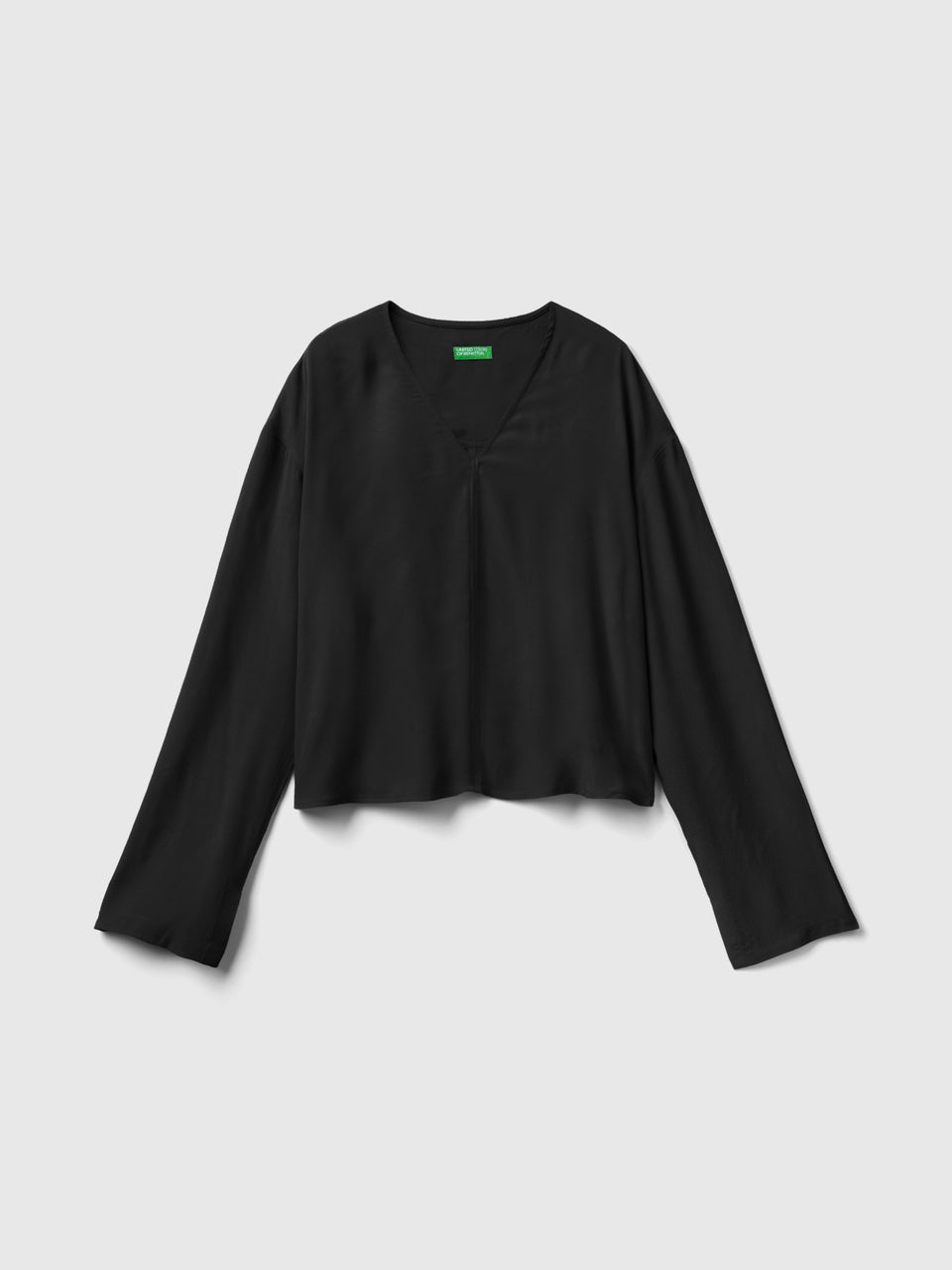 Blusa com decote em V - ucb_image_FS