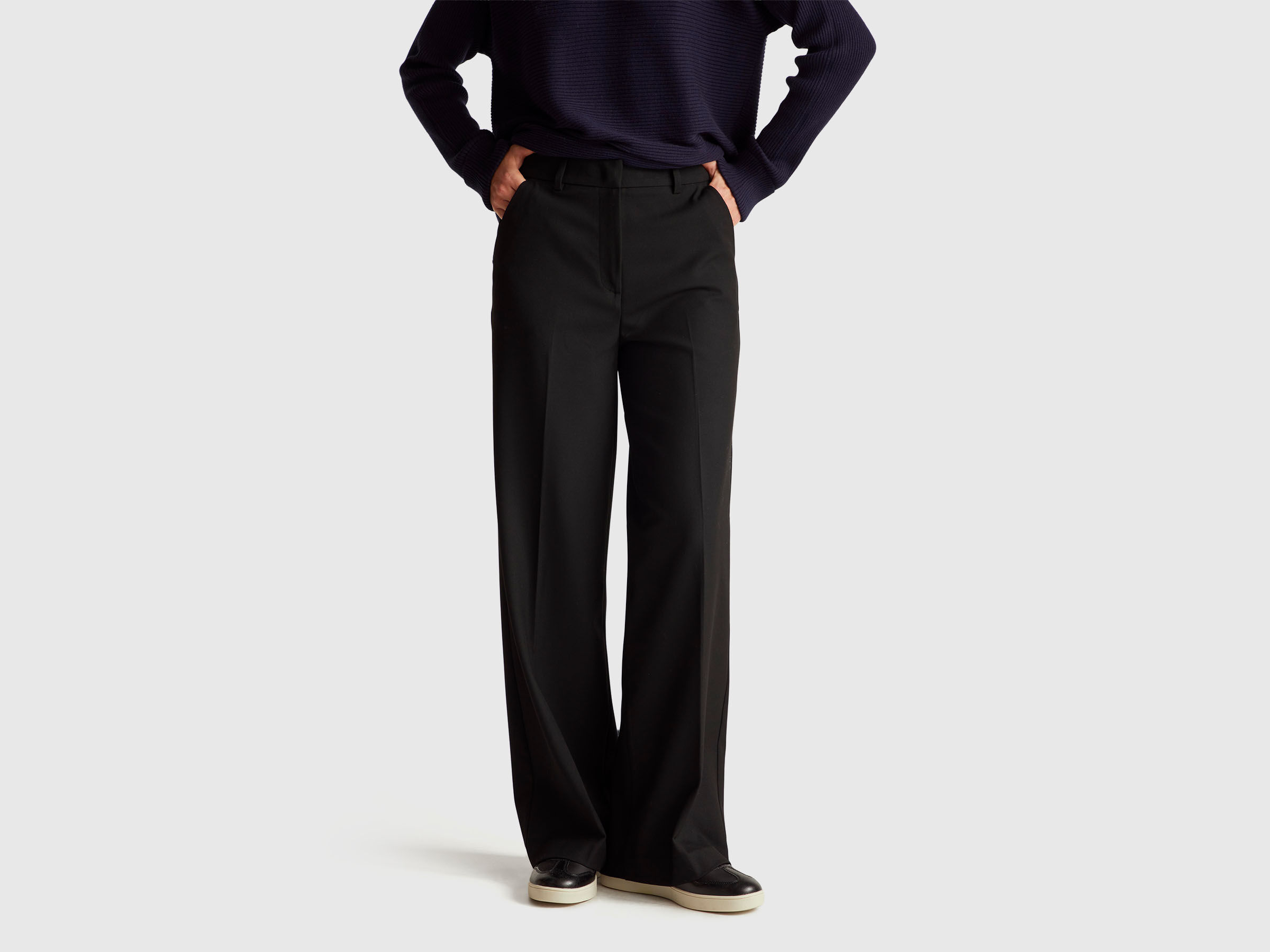 TROUSERS Women image number 1