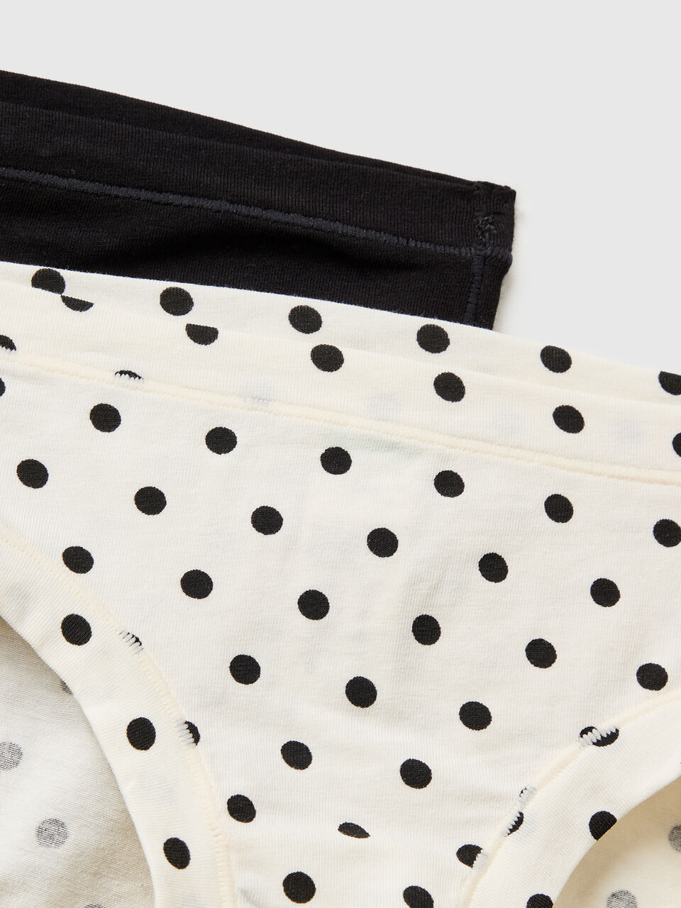 2 SLIP Junior Girl image number null