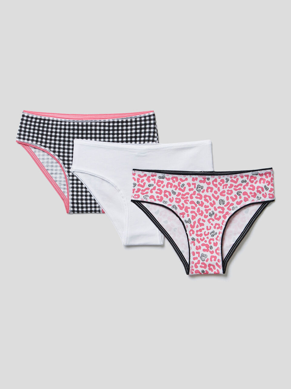 Three pairs of underwear in stretch cotton image number 1