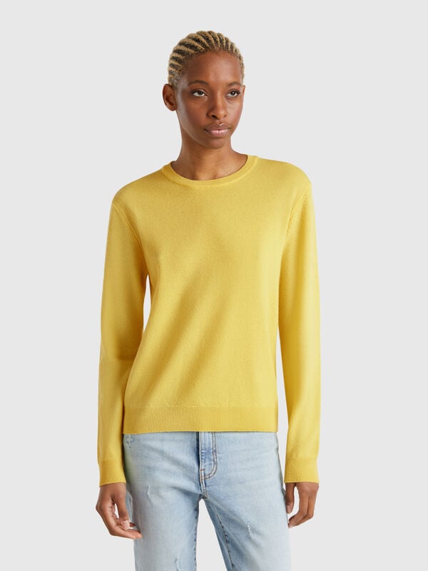 Yellow crew neck sweater Merino wool Women
