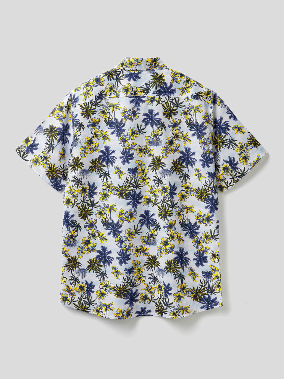 Short sleeve shirt with botanical print image number 2