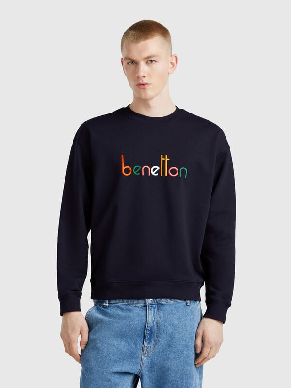Warm sweatshirt with embroidered logo Men