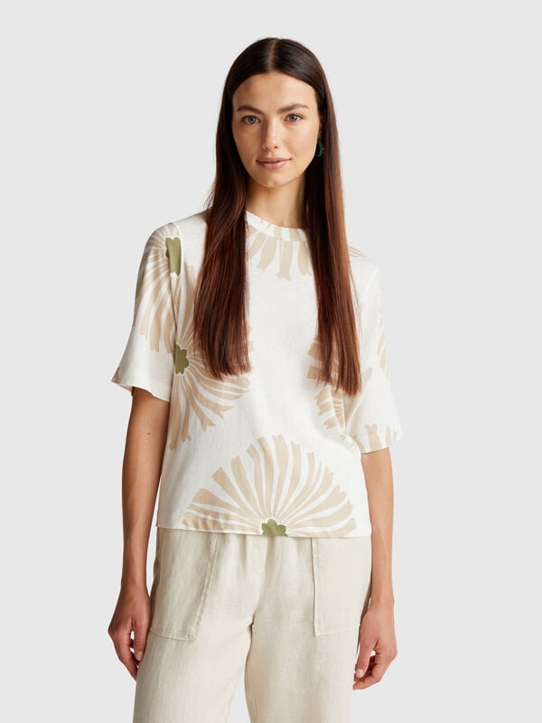 T-shirt with floral pattern Women