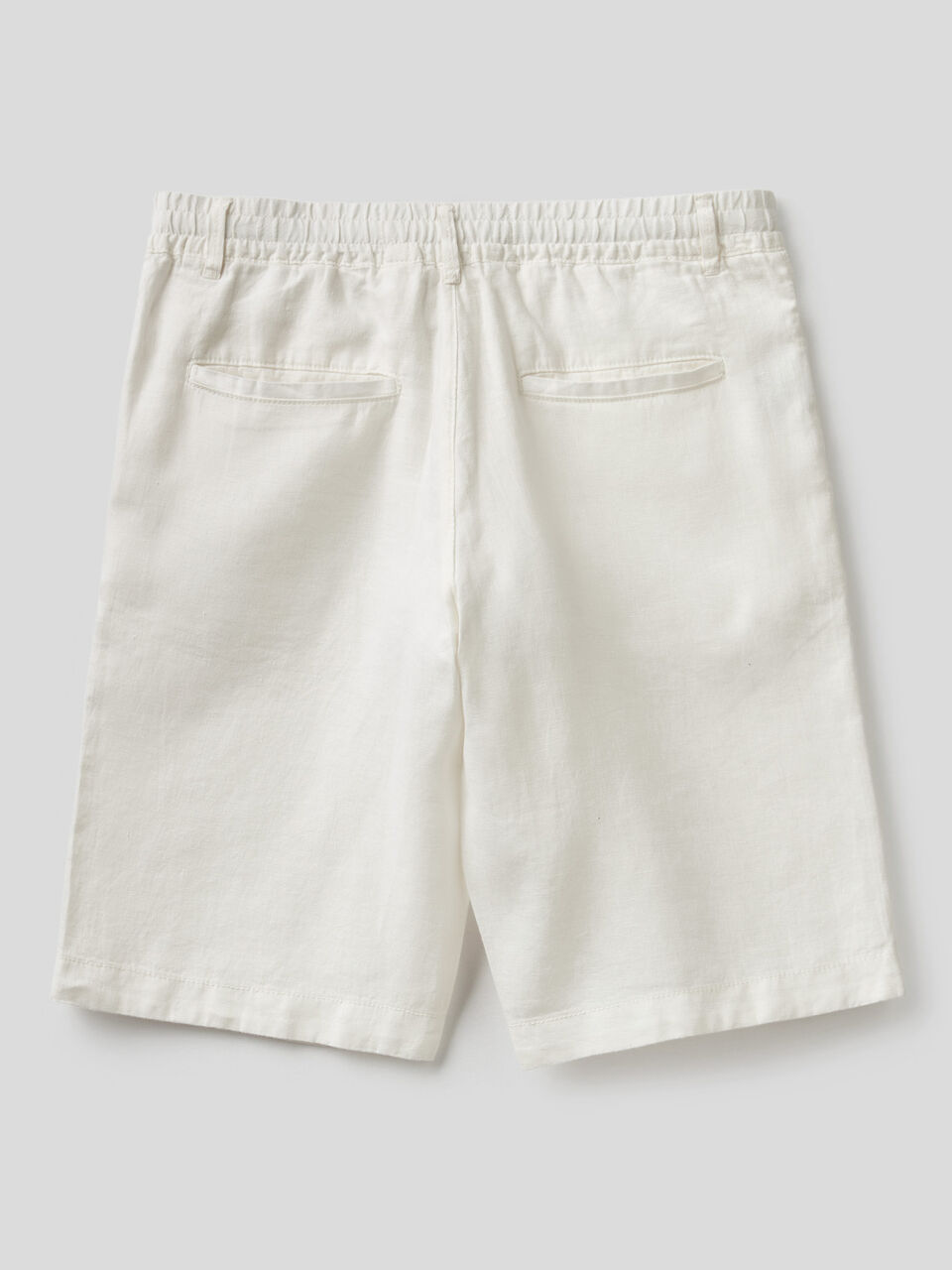 Bermudas in 100% linen image number 2