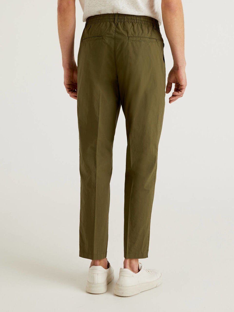 Light trousers with drawstring