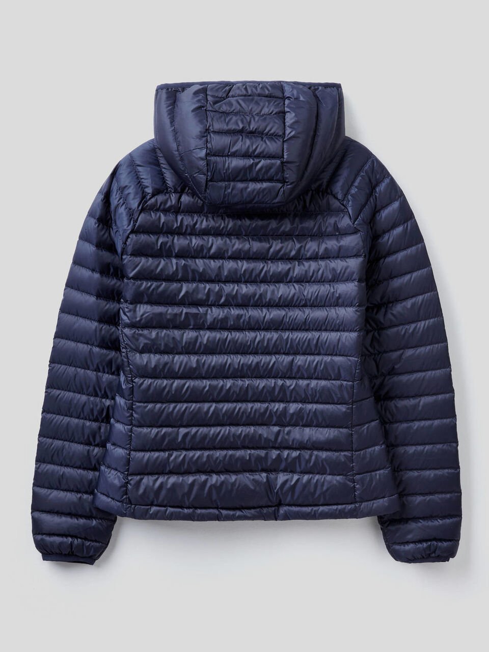 Dark blue puffer jacket with hood