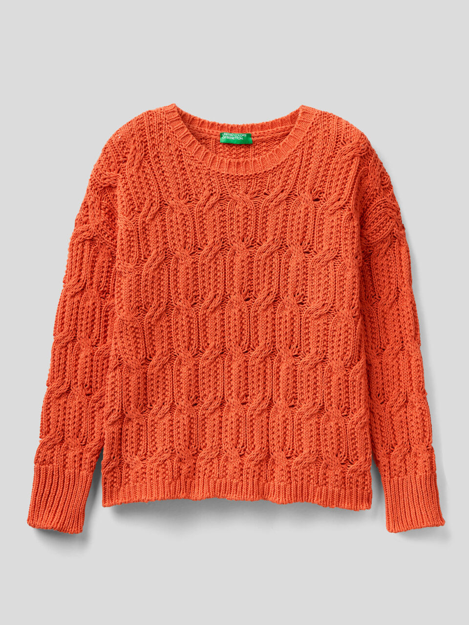 Crew neck cable knit sweater image number 1