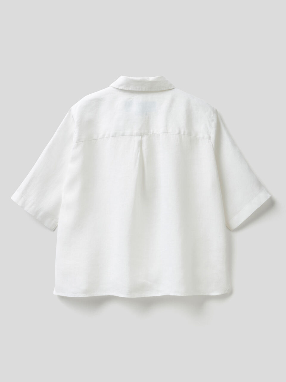 Short shirt in pure linen image number 2