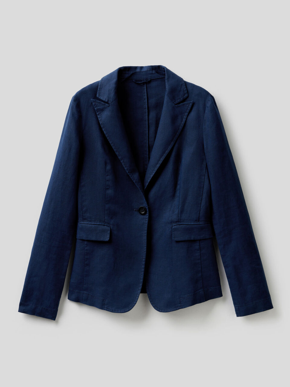Waisted blazer in 100% linen image number 1