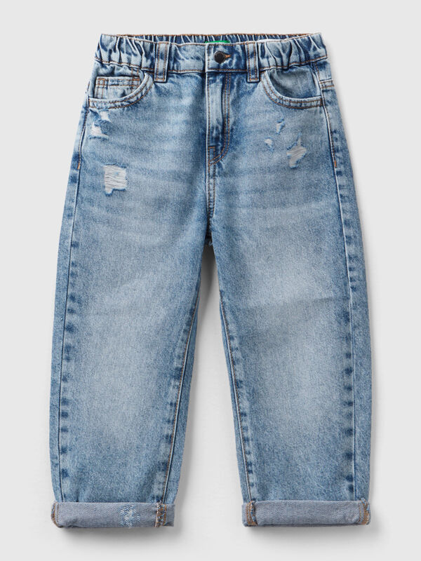 Balloon fit jeans with rips