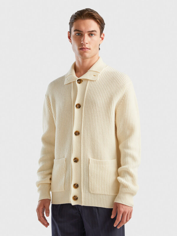 Cardigan with pockets