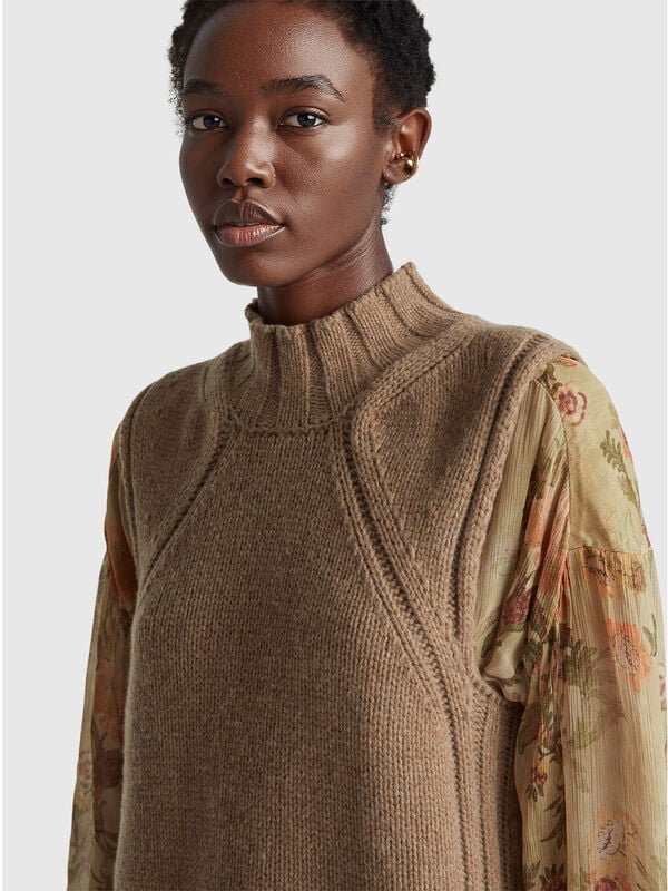 Regular fit turtleneck vest Women