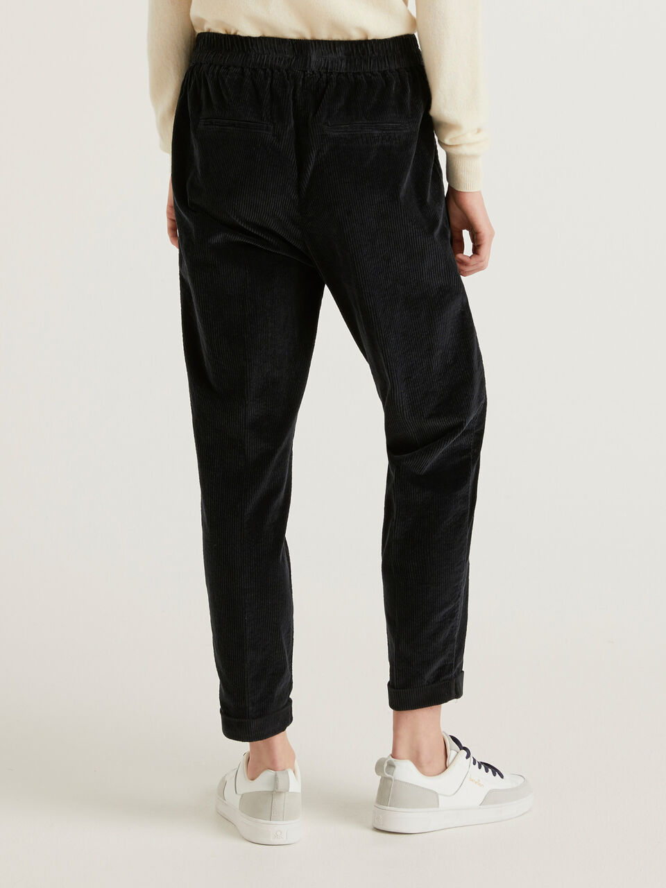 ucb chinos