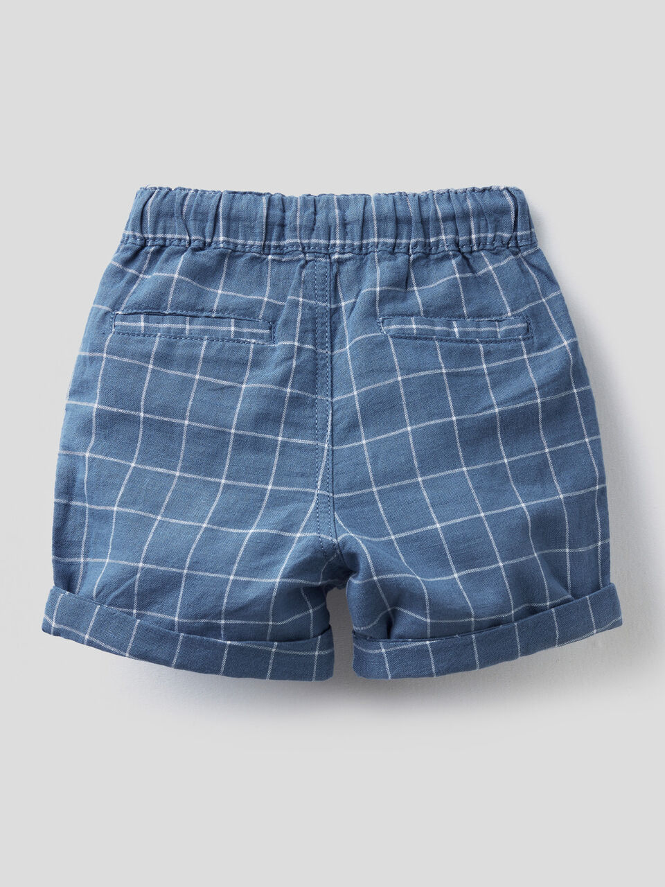 Shorts in linen blend image number 2