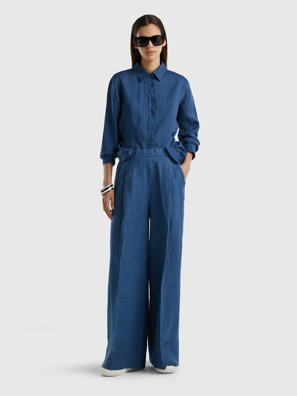 Long shirt in pure linen