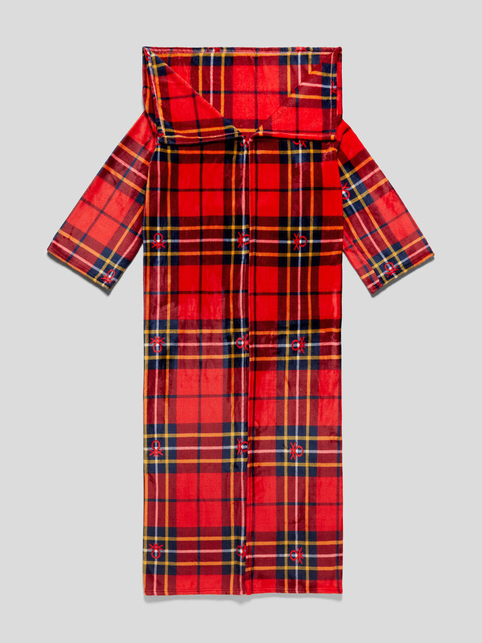 Tartan cover with sleeves