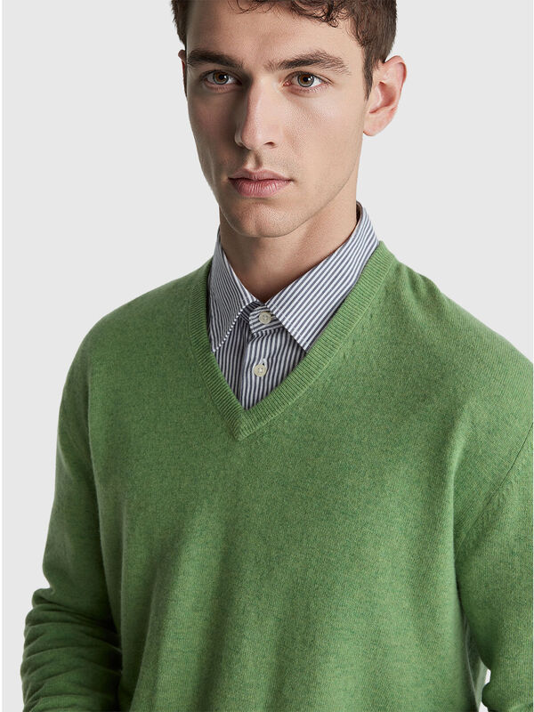 Light marl green V-neck sweater in pure Merino wool Men
