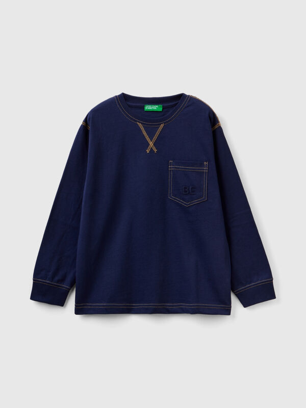T-shirt with breast pocket in warm cotton