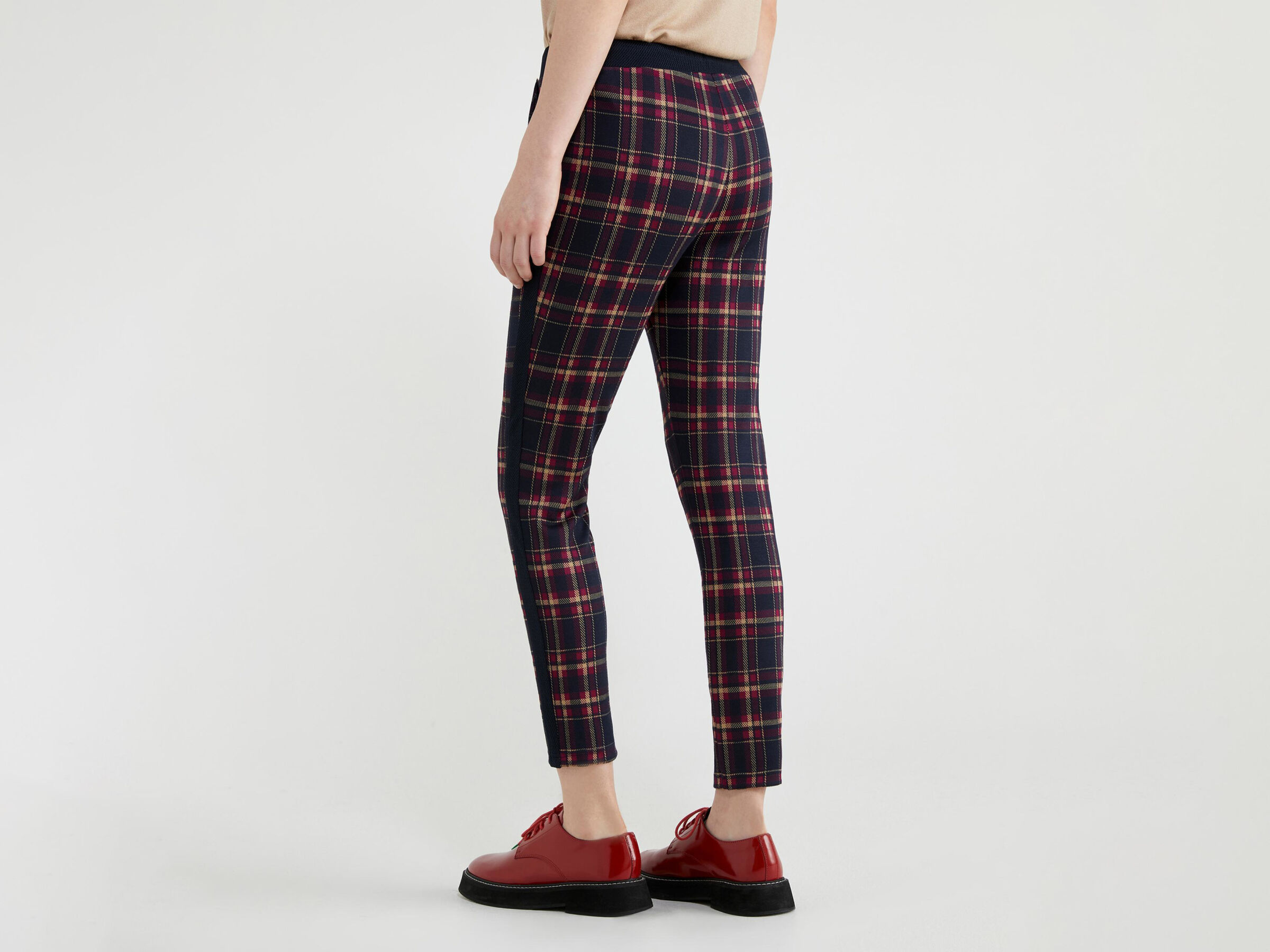 buffalo check joggers