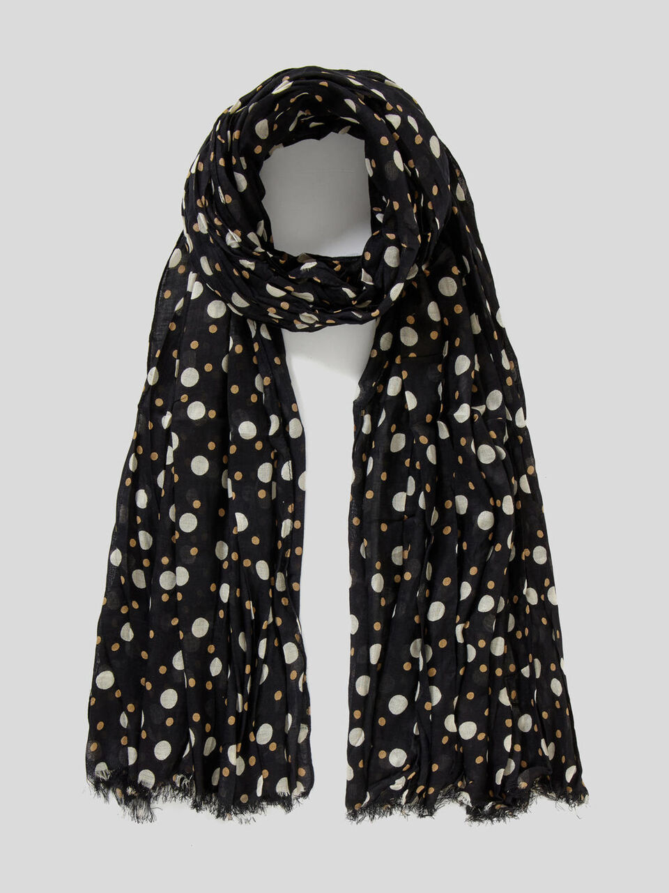 Printed scarf image number null