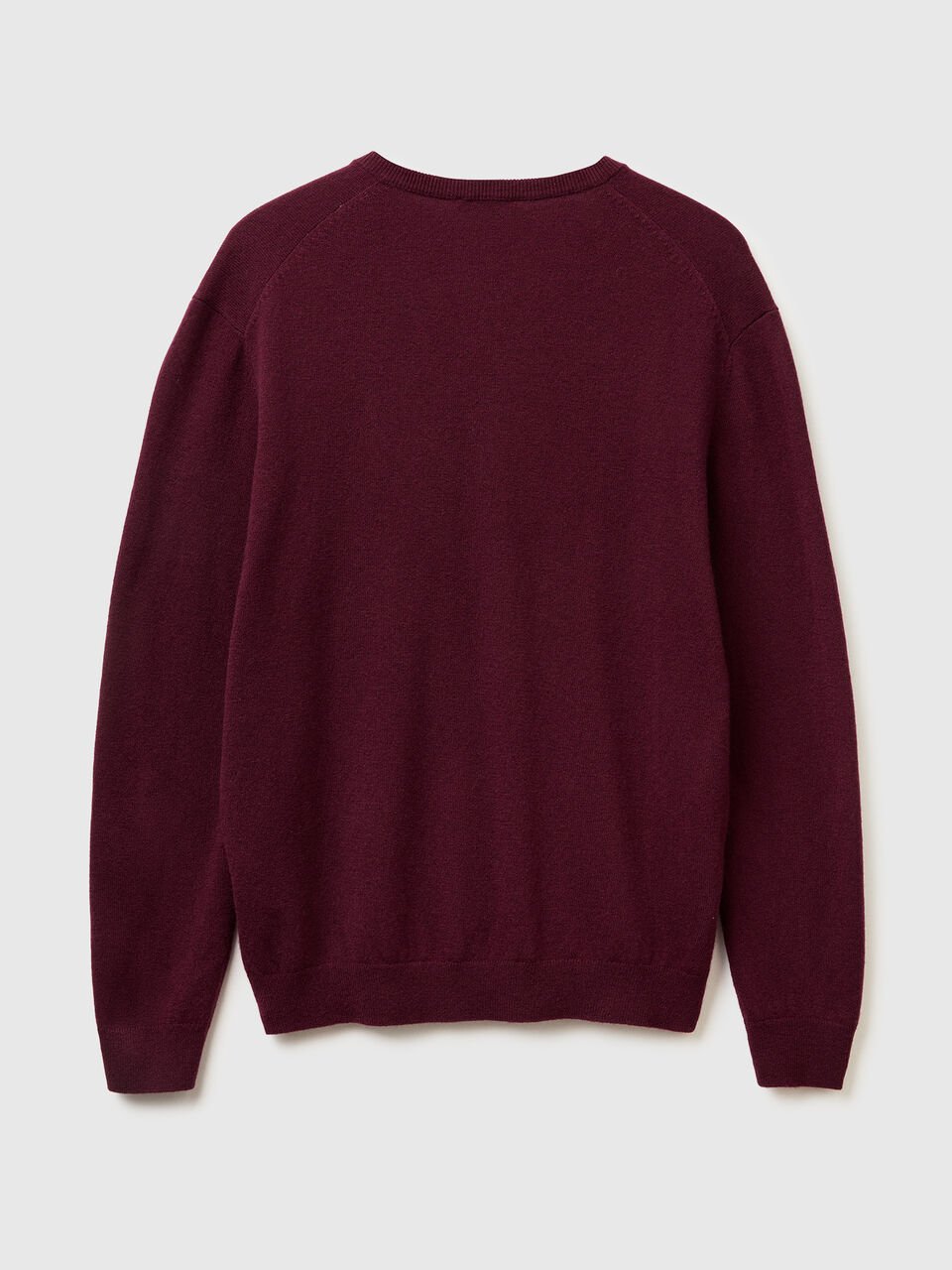 V NECK SWEATER L/S Men image number 2
