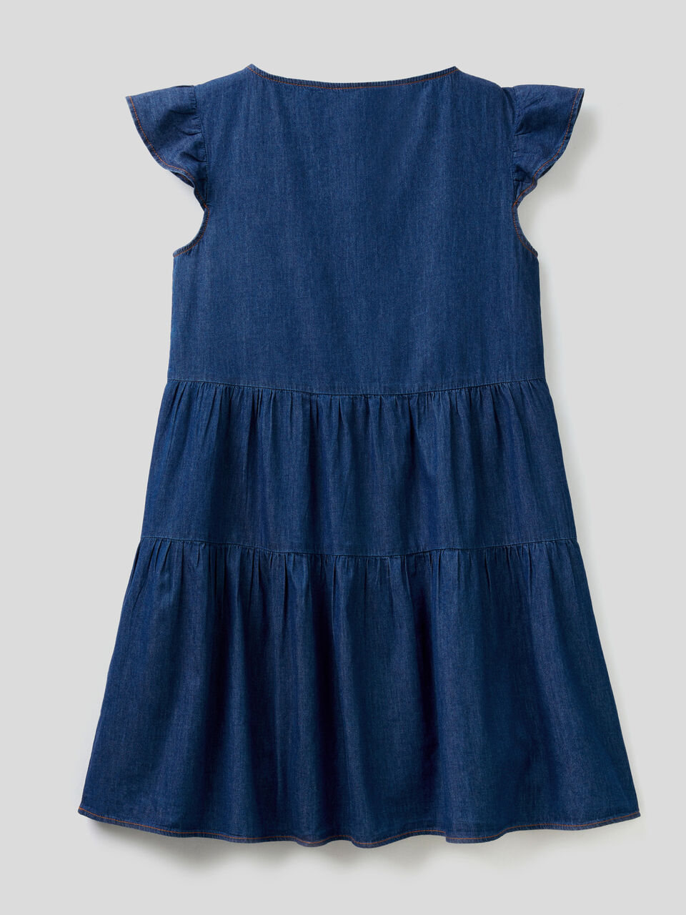 Short dress in chambray image number 2