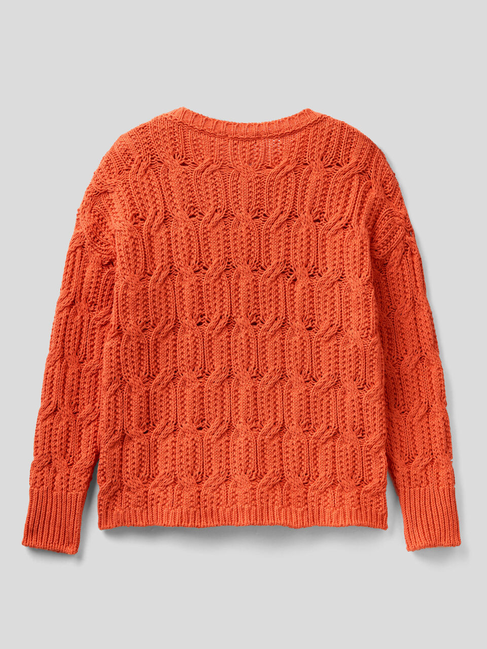 Crew neck cable knit sweater image number 2