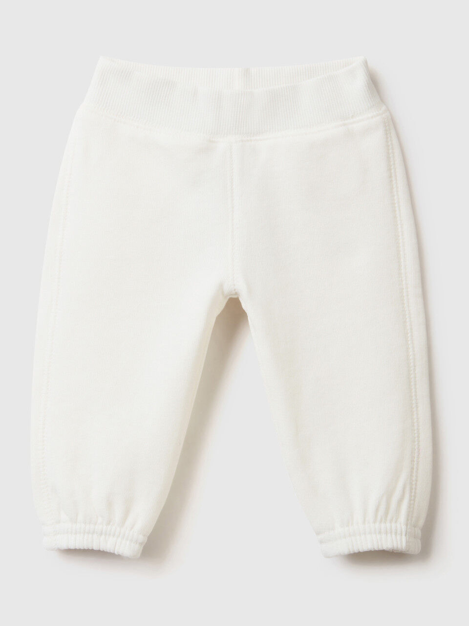 Soft sweatpants with embroidery