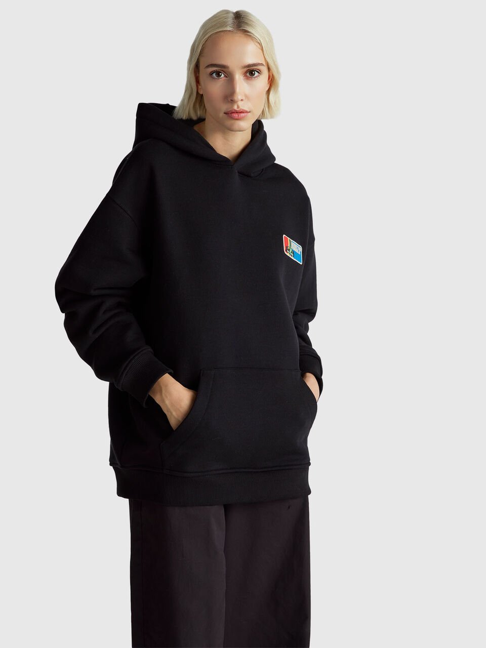 SWEATER W/HOOD image number null